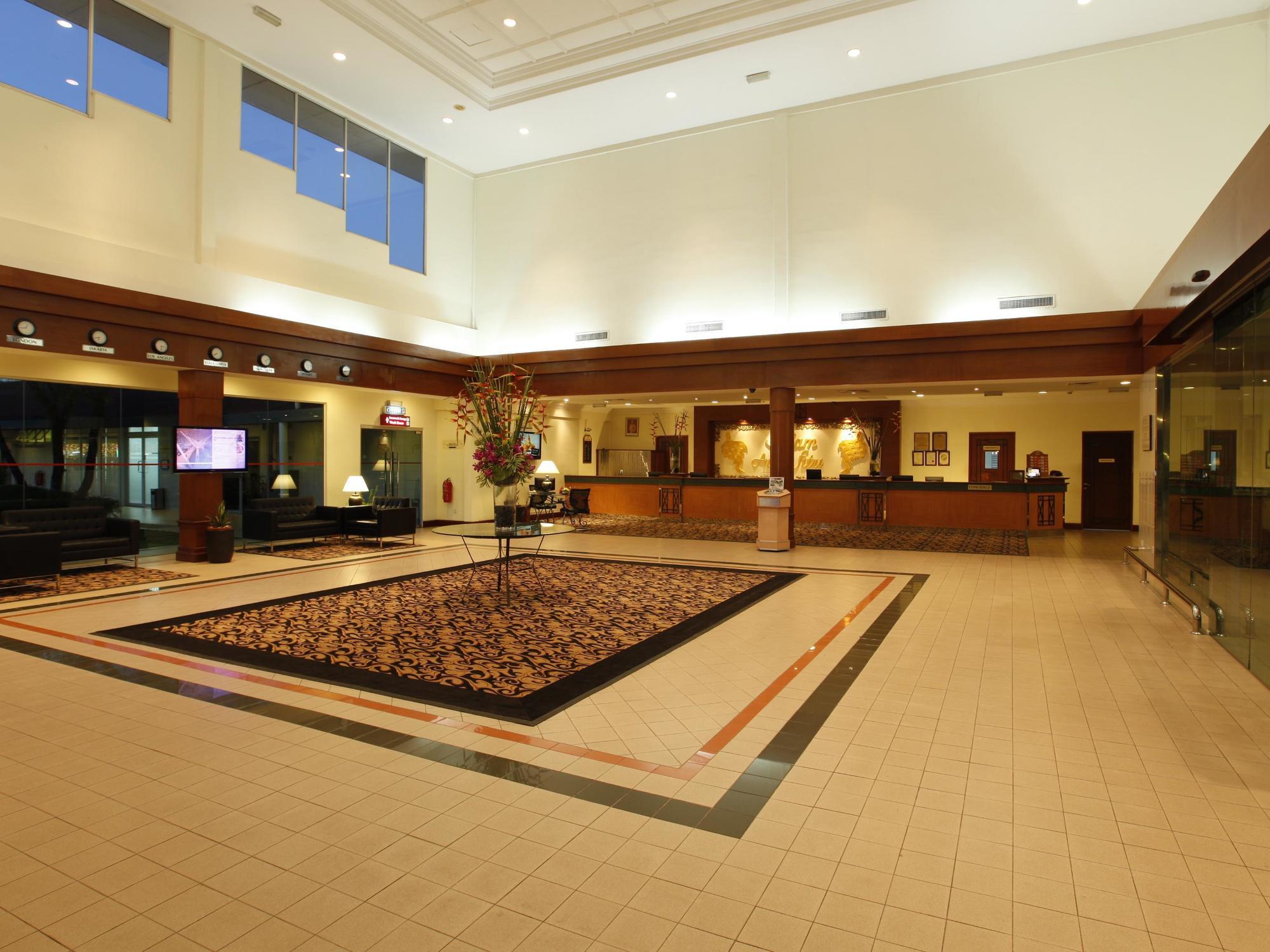 Ibis Styles Sepang Klia Hotel Exterior photo